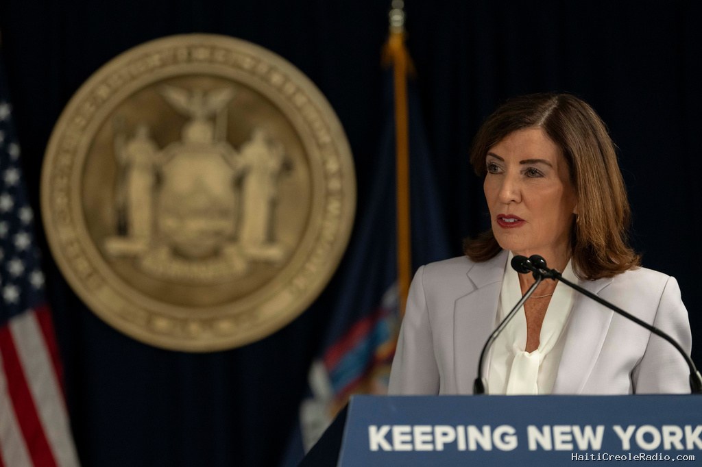 Hochul urges DHS to reverse TPS termination