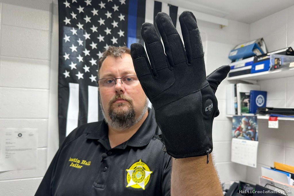ICE awards $16.7M contract to buy 6,000 pairs of gloves that deliver electric shocks