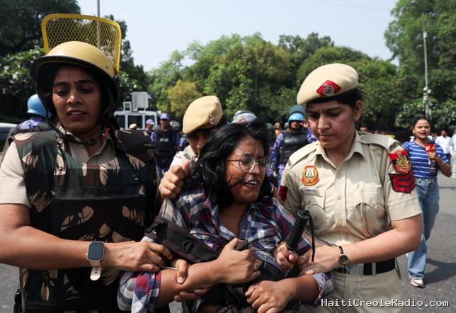 Inde : les autorités bloquent Delhi pour empêcher la “manifestation des cafards”