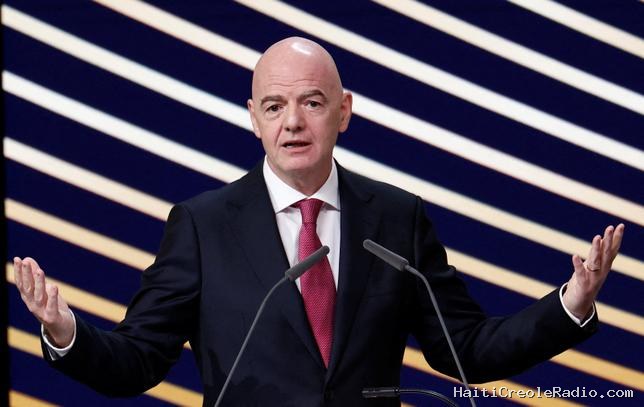 Infantino veut vendre la Coupe du monde : “Dans son univers dépravé, rien n’est jamais suffisant”