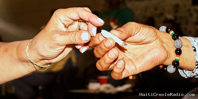 « J’attends une heure que ça fasse effet, et je dors ensuite pendant dix heures » : aux Etats-Unis, le cannabis consommé par de plus en plus de seniors
