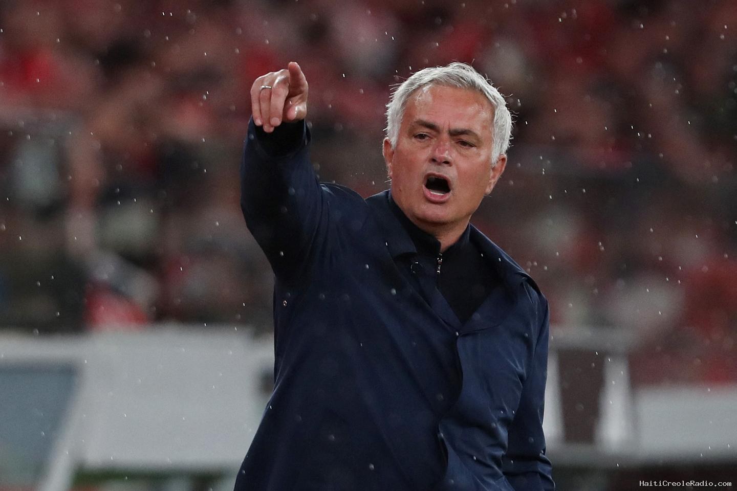 José Mourinho officiellement nommé entraîneur du Real Madrid