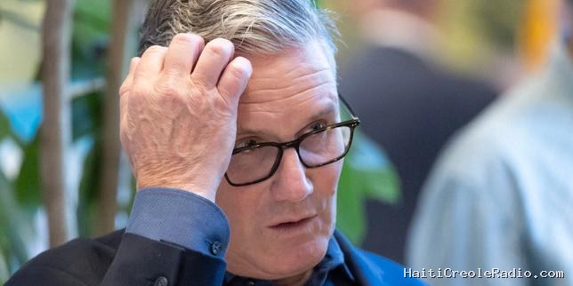 Keir Starmer, en butte à des rumeurs de démission au Royaume-Uni, multiplie les consultations