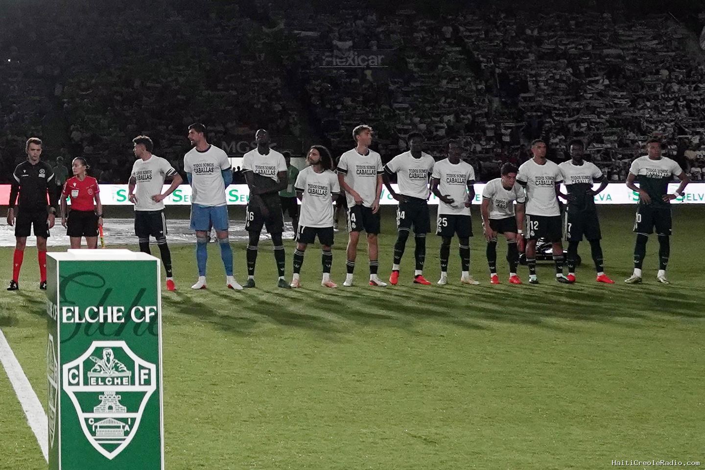 Kylian Mbappé, Vinicius et Ibrahima Konaté dissimulent en partie un message de soutien aux habitants de Ceuta avant un match du Real Madrid