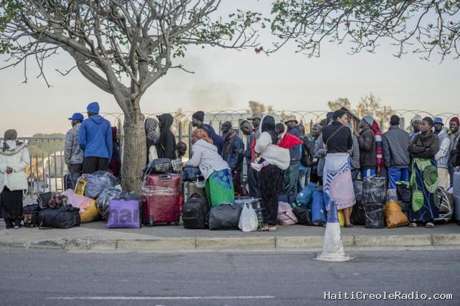 L’Afrique du Sud retient son souffle avant la date butoir fixée par les anti-immigrés