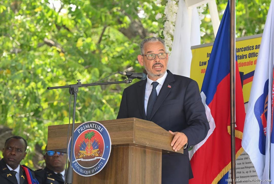 L’avenir du gouvernement Fils-Aimé à l’épreuve des midterms américaines : tensions avec la CARICOM et dépendance internationale risquée
