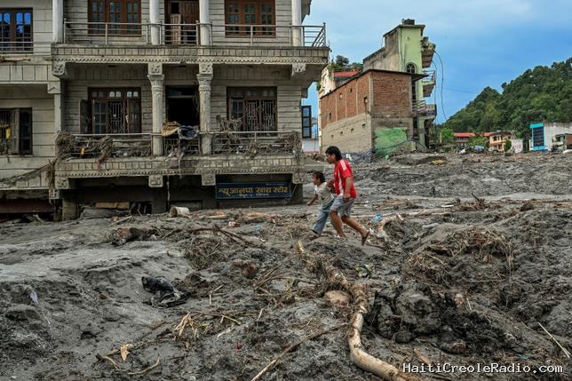 La catastrophe au Népal, une onde de choc mondiale