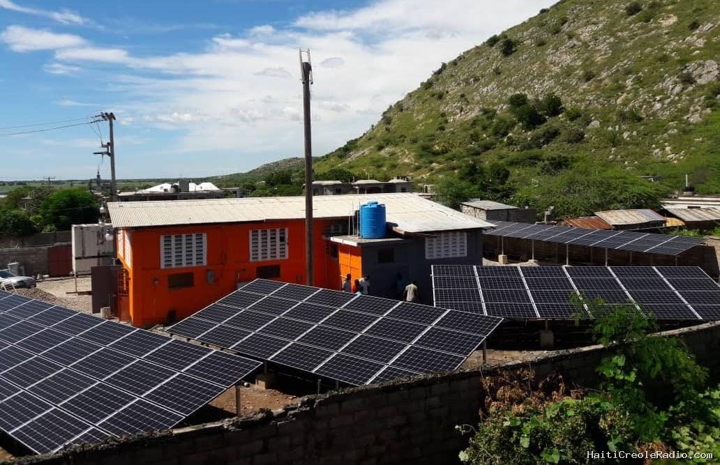 La centrale hybride de Marchand Dessalines pillée et détruite par des bandits