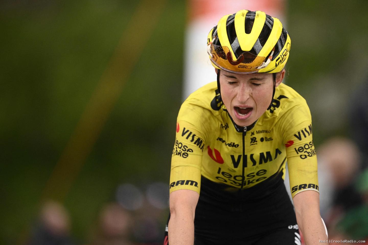 La Française Marion Bunel sur le podium de la Vuelta, remportée par l’Espagnole Paula Blasi