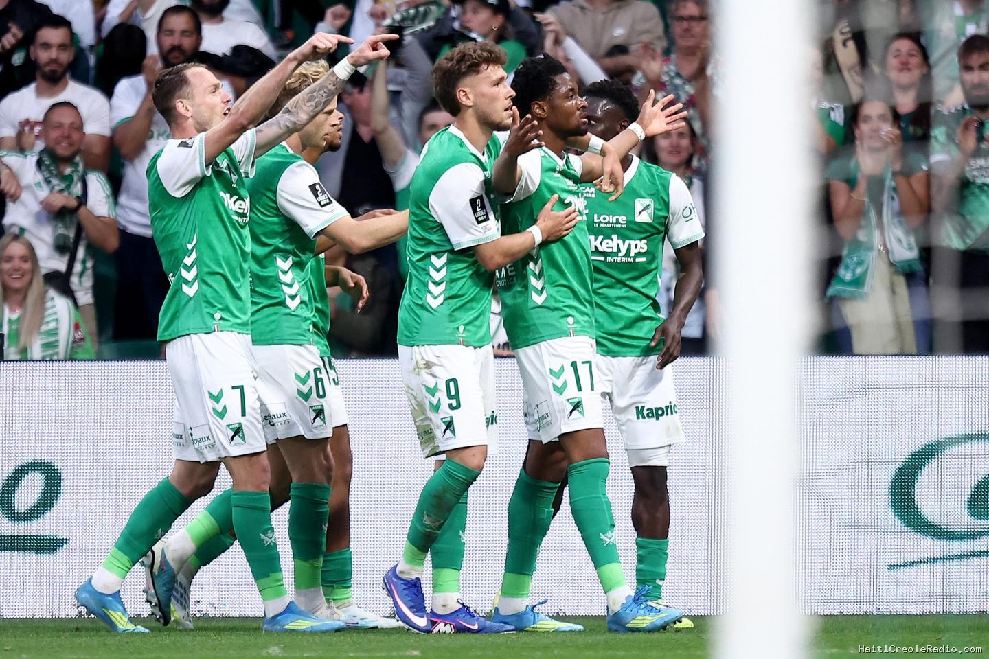 La Ligue 2 fait son retour, avec plusieurs clubs historiques déterminés à retrouver l’élite du football français