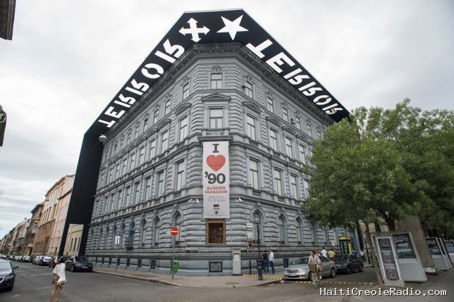 La Maison de la terreur, symbole du “combat culturel” d’Orban, fermée temporairement