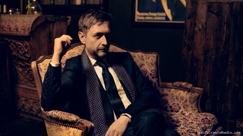 La Route du Rock: la pop souveraine en costume trois-pièces de The Divine Comedy
