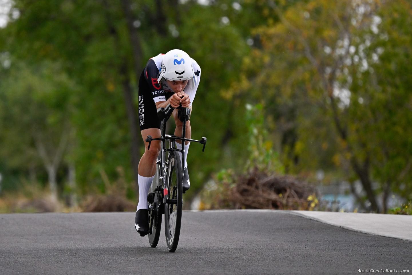 La Suissesse Marlen Reusser remporte son deuxième titre d’affilée en contre-la-montre aux championnats du monde de cyclisme