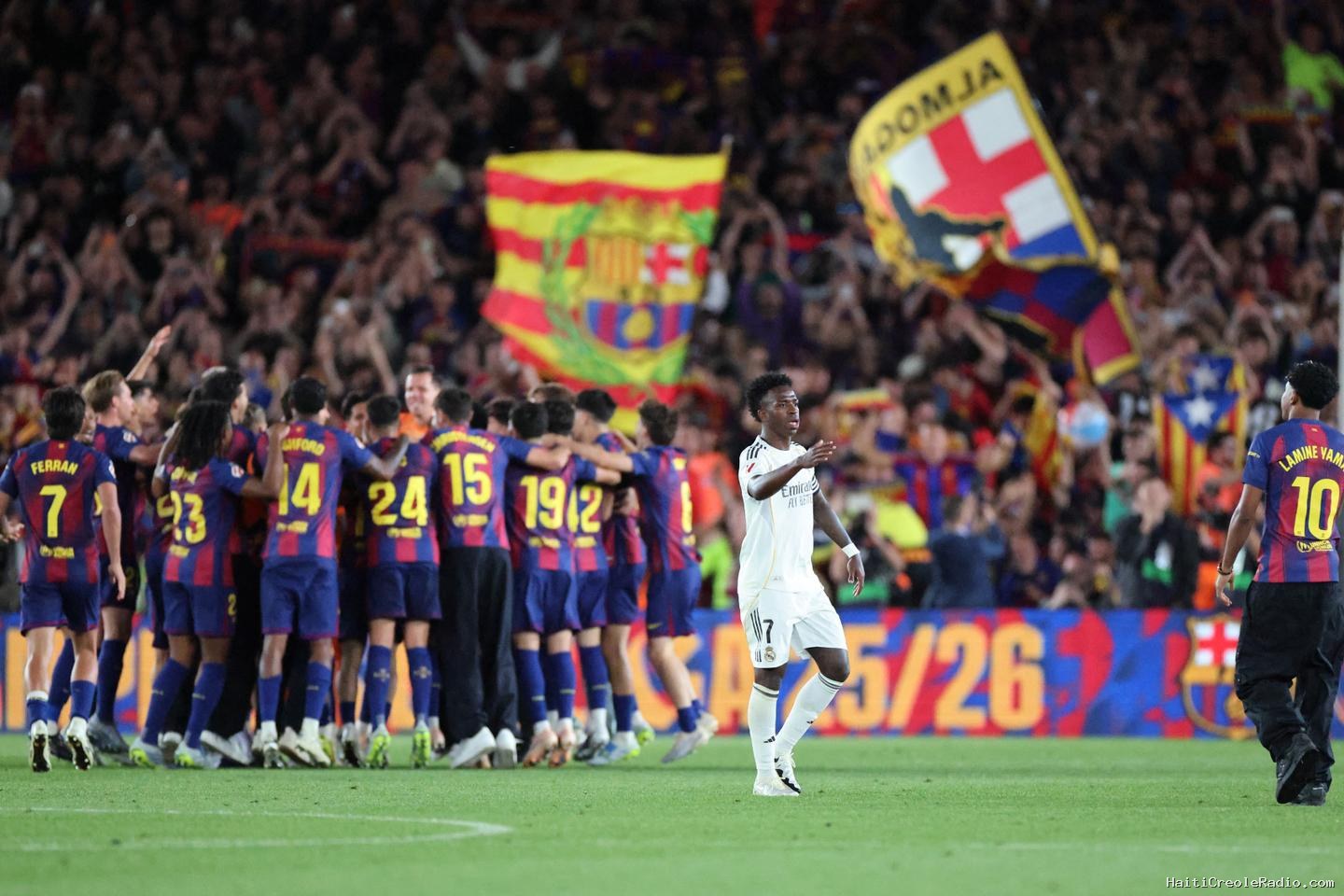 Le FC Barcelone, porté par son armada offensive, remporte un deuxième titre de champion d’Espagne d’affilée