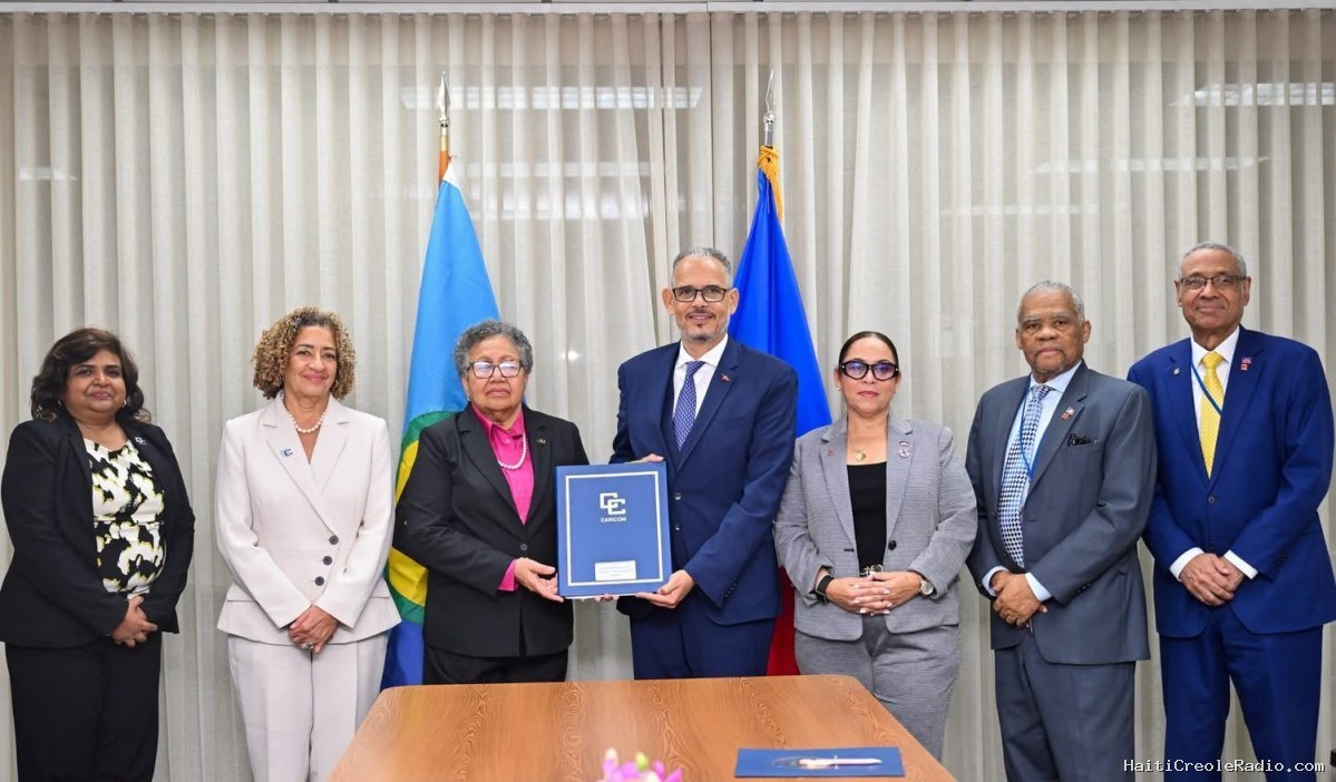 Le gouvernement signe l’accord MASA avec la CARICOM pour renforcer sa connectivité aérienne régionale