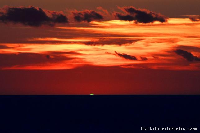 Le légendaire rayon vert, “cerise sur le gâteau” de l’éclipse solaire