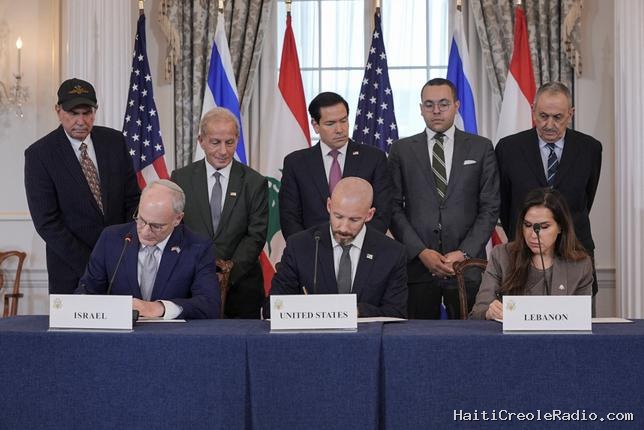 Le Liban et Israël signent un accord-cadre mais “l’essentiel reste à faire”