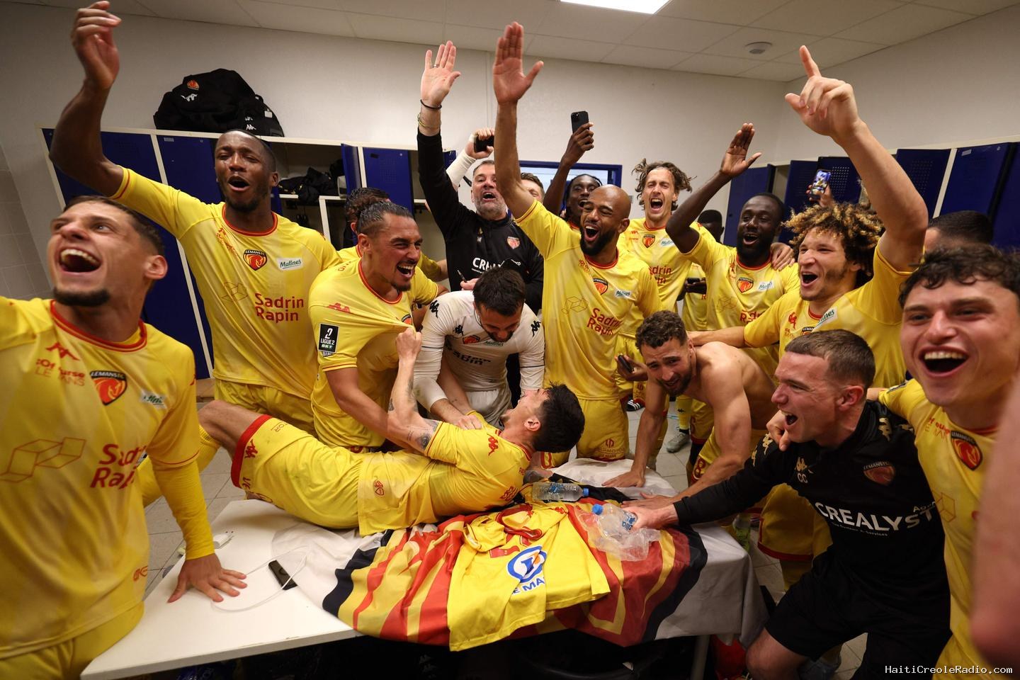 Le Mans devrait accompagner Troyes en Ligue 1, Saint-Étienne va passer par les barrages