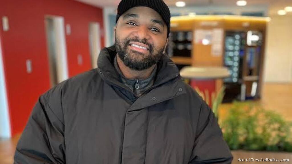 Le pianiste Sullivan Fortner expérimente ses souvenirs sur son sixième album