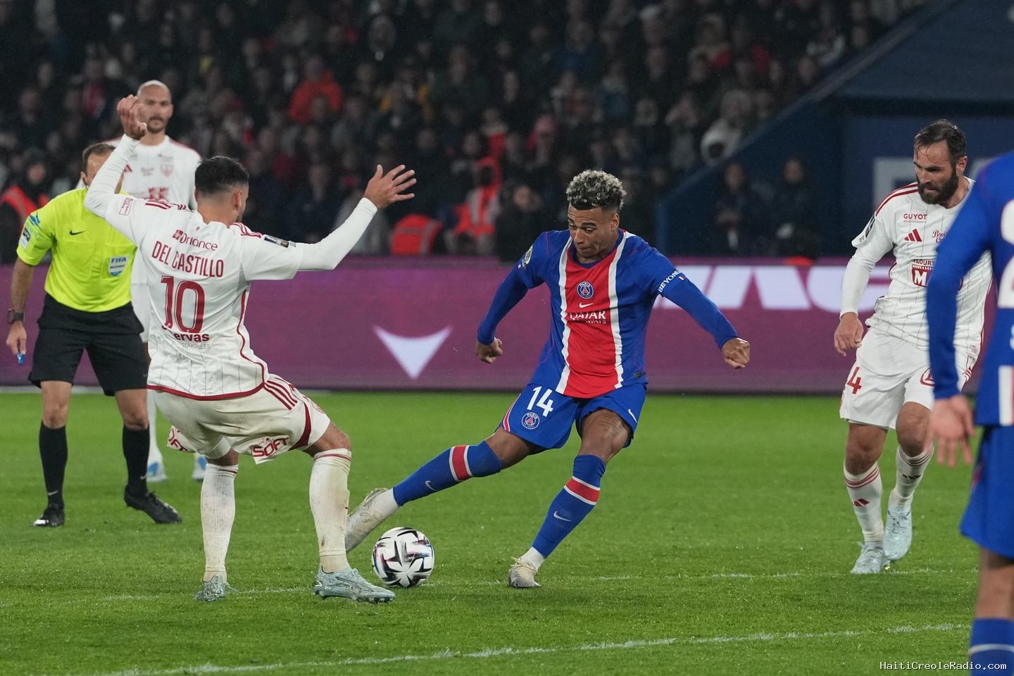 Le PSG à un souffle d’un nouveau titre en Ligue 1, Lille fait la bonne opération pour la Ligue des champions, Auxerre rêve du maintien