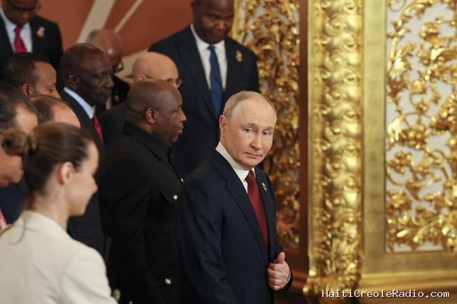 Le sommet Russie-Afrique, de la “dépendance déguisée en partenariat”