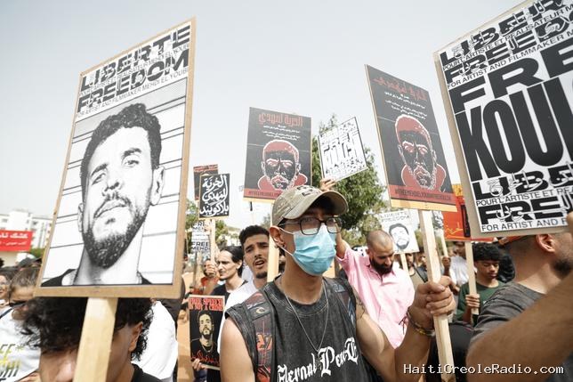 Le sort du rappeur marocain Mehdi Black Wind, accusé d’“atteinte aux institutions”, inquiète
