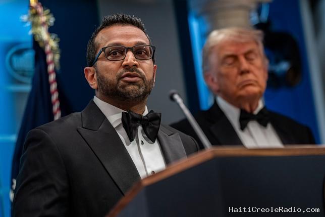Les embarrassantes bouteilles de bourbon à l’effigie du patron du FBI, Kash Patel