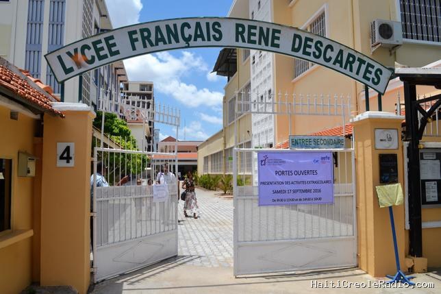 Les lycées français à l’étranger en pleine crise : “C’est devenu trop cher”