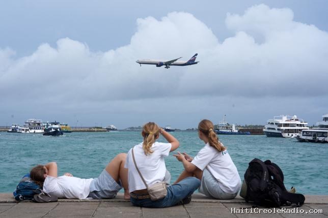Les Maldives, étonnante étape utilisée par Moscou pour contourner les sanctions