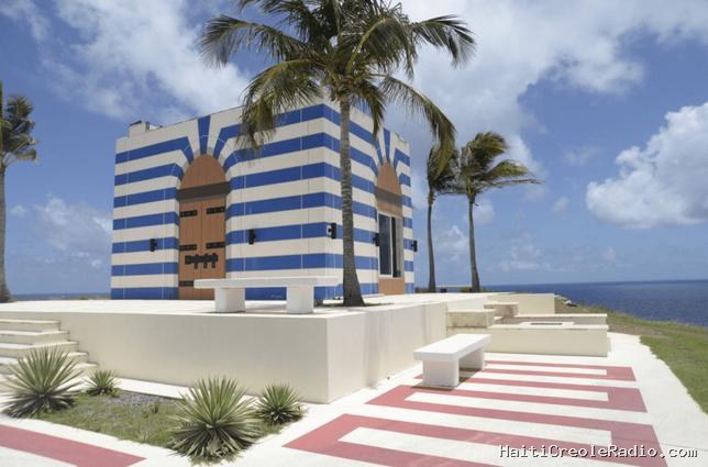 Les merveilleux trésors de la “mosquée” de l’île de Jeffrey Epstein