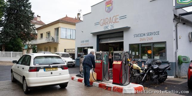 Les prix de l’essence et du gazole commencent à baisser dans les stations-service de France