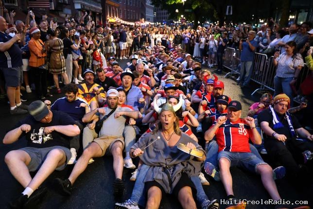 Les supporteurs-rameurs vikings, un énorme coup de pub pour la Norvège