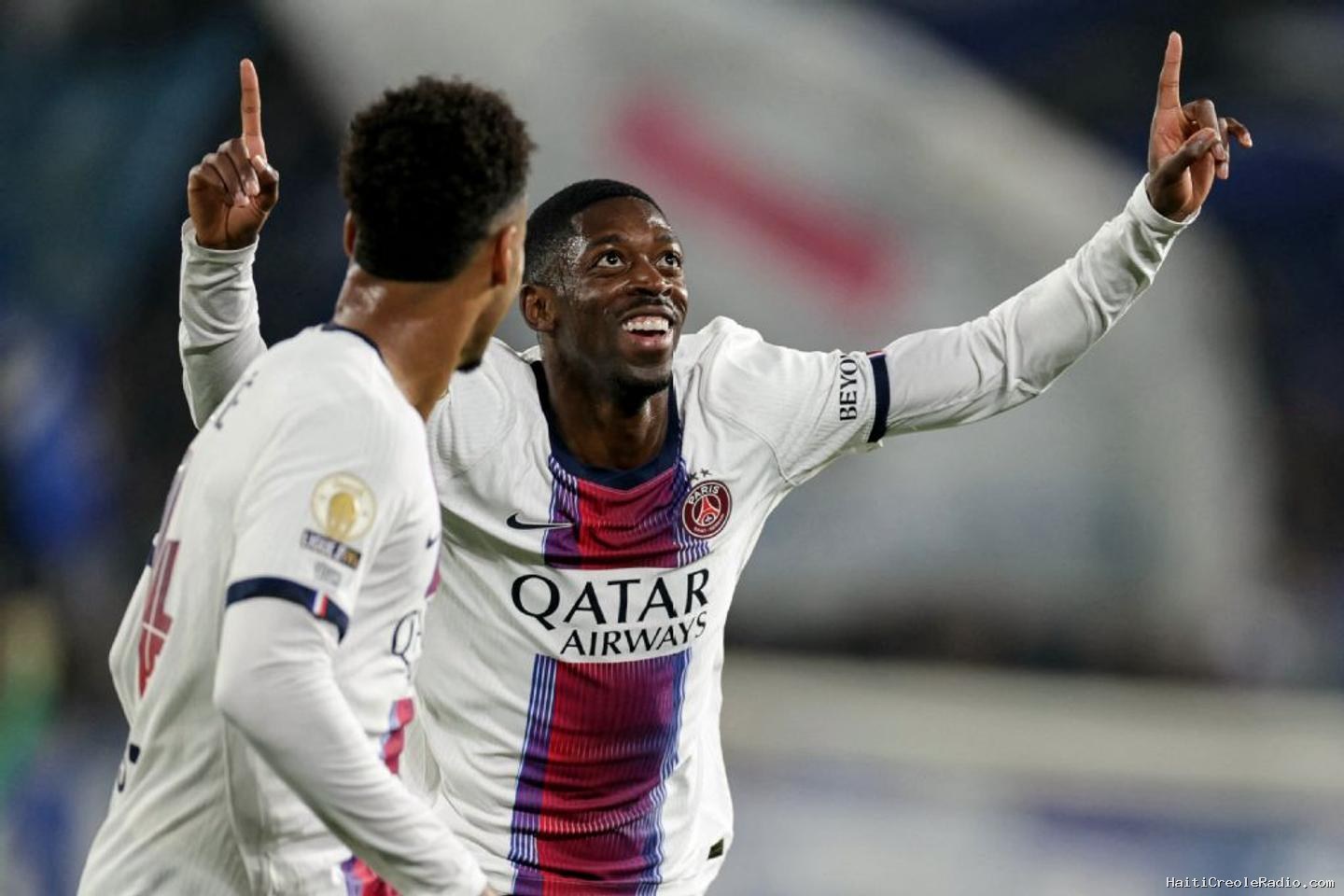 Mal embarqué à Strasbourg, le PSG s’impose grâce à Ousmane Dembélé et rejoint Monaco en tête de la Ligue 1
