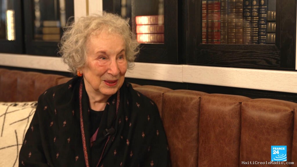 Margaret Atwood : "La Servante écarlate ne ressemble plus à une œuvre de fiction"
