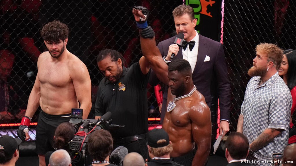 MMA: Francis Ngannou signe un retour expéditif avec un KO au premier round