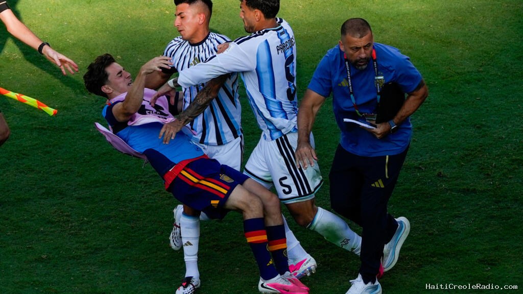 Mondial 2026: la Fifa engage une procédure disciplinaire contre l'Argentine et Leandro Paredes