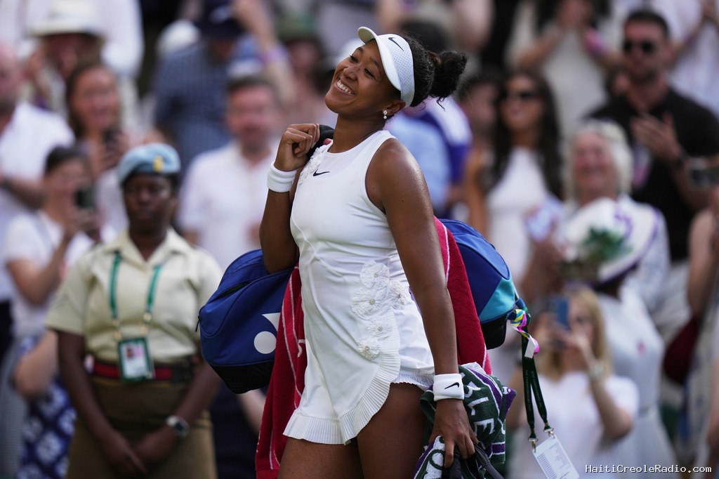 Naomi Osaka overpowers Aryna Sabalenka to reach Wimbledon quarterfinals