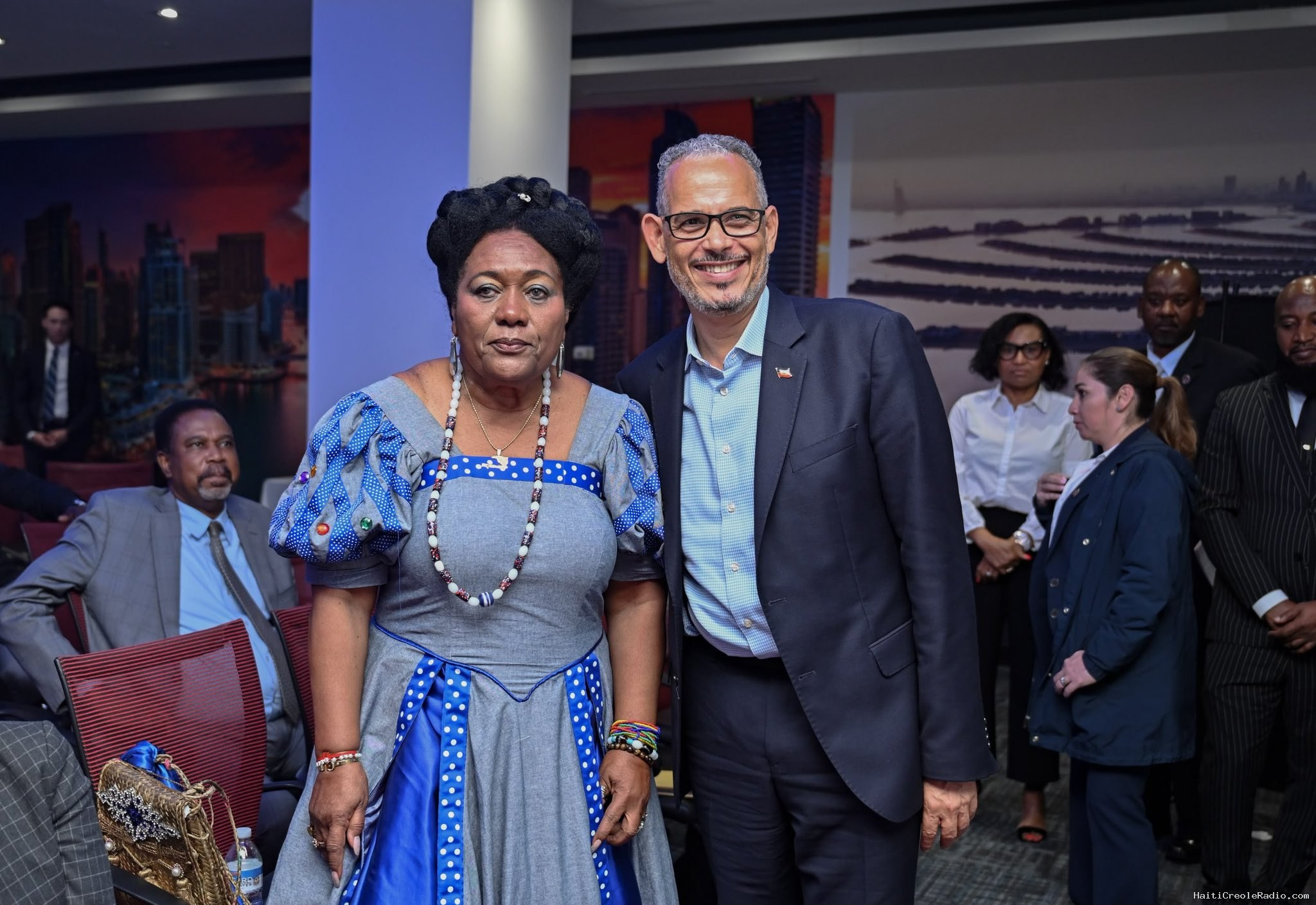 New York | Carole Demesmin, nouvelle chantre du pouvoir Fils-Aimé ? La Primature transforme une présence artistique en opération de communication