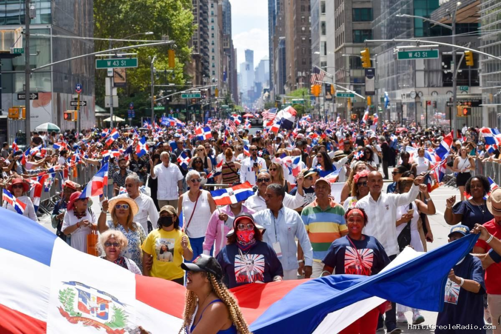 New York | Dominican Day Parade : Manhattan aux couleurs dominicaines dimanche, malgré les inquiétudes liées à ICE