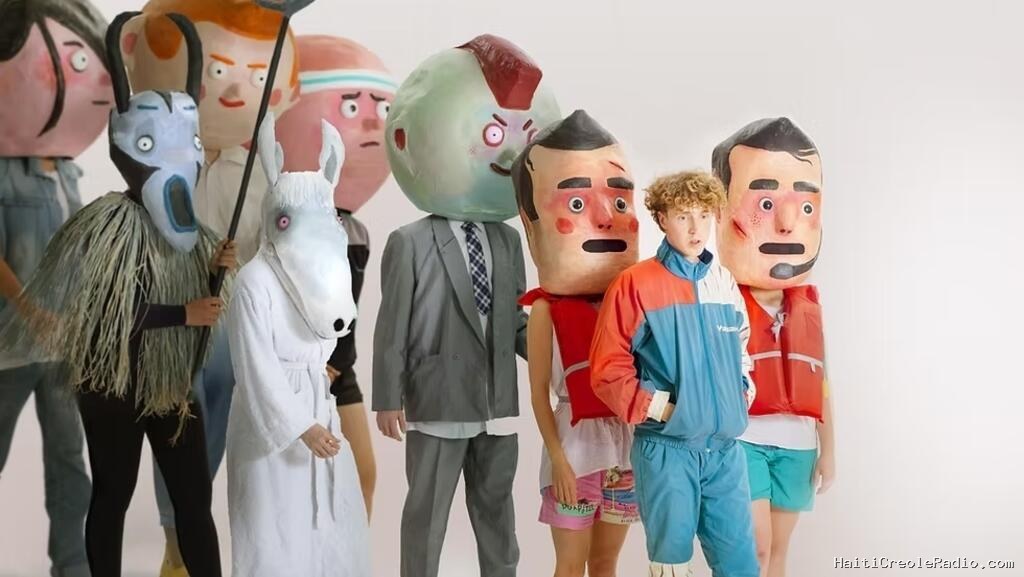 Oscar les Vacances, artisan d’une electropop fantaisiste et décalée