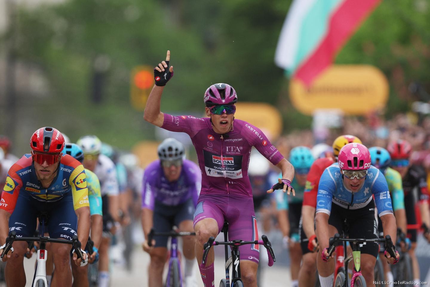 Paul Magnier, l’autre prodige du cyclisme français, remporte sa deuxième victoire d’étape sur le Tour d’Italie