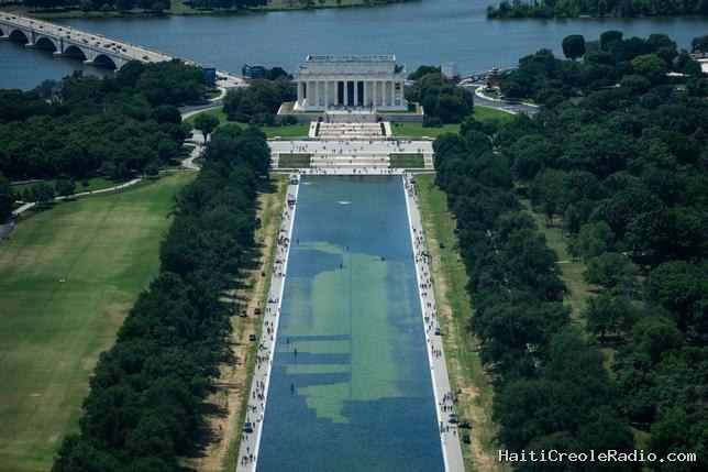 Pourquoi l’eau du bassin du Lincoln Memorial de Washington a viré au vert