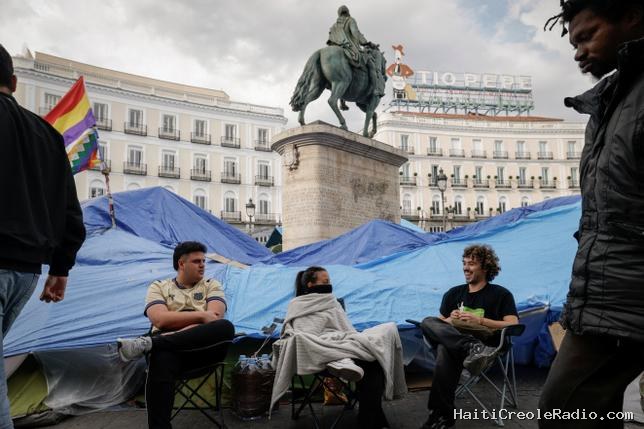 Pourquoi Madrid “sent la pisse”, tandis que Paris est en proie aux flammes ?