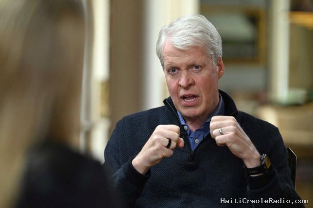 “Pourquoi maintenant ?” : le frère de Diana lâche une “bombe de 10 000 tonnes” sur Charles III