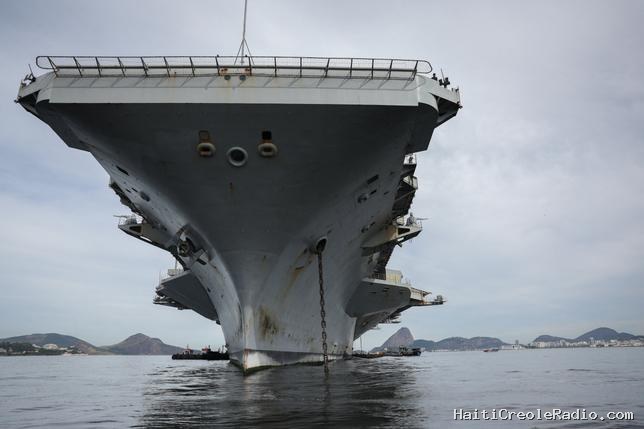 Pression sur Cuba : le porte-avions américain “Nimitz” est arrivé dans les Caraïbes