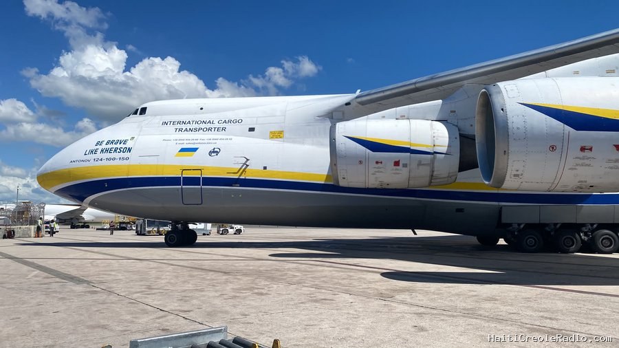 Quatre vols d’un Antonov vers Las Américas ? Un journaliste dominicain évoque des armes destinées aux opérations d’Erik Prince en Haïti