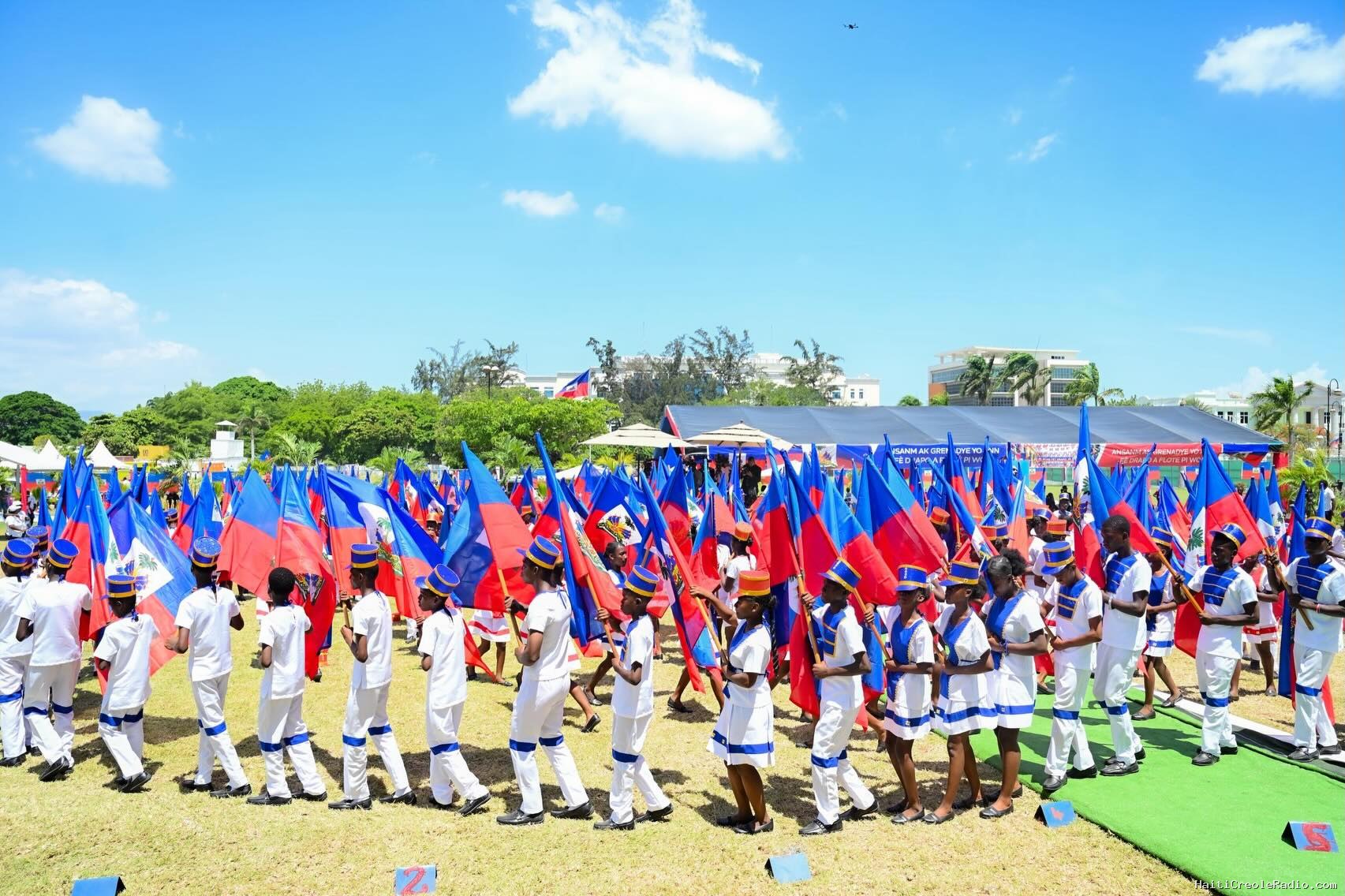 Rectification historique | Le drapeau haïtien n’a pas flotté sans interruption pendant 223 ans