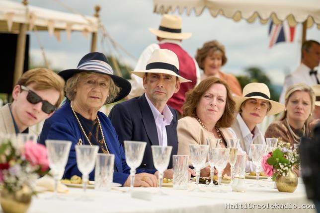 “Rivals”, saison 2 : le soap opera britannique entre “satire acérée et trash total”