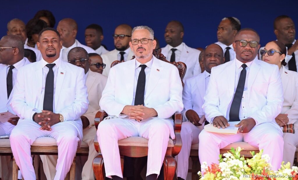“Sous le haut patronage…” : le retour rampant du culte de la personnalité en Haïti ?