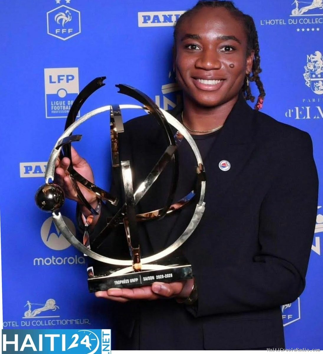 Sport : Melchie Dumornay sacrée reine du football féminin français